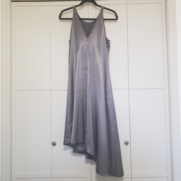 SOLD Banana Republic Heritage Silver Asymmetrical Slip Dress size 8 - Picture 7 of 9
